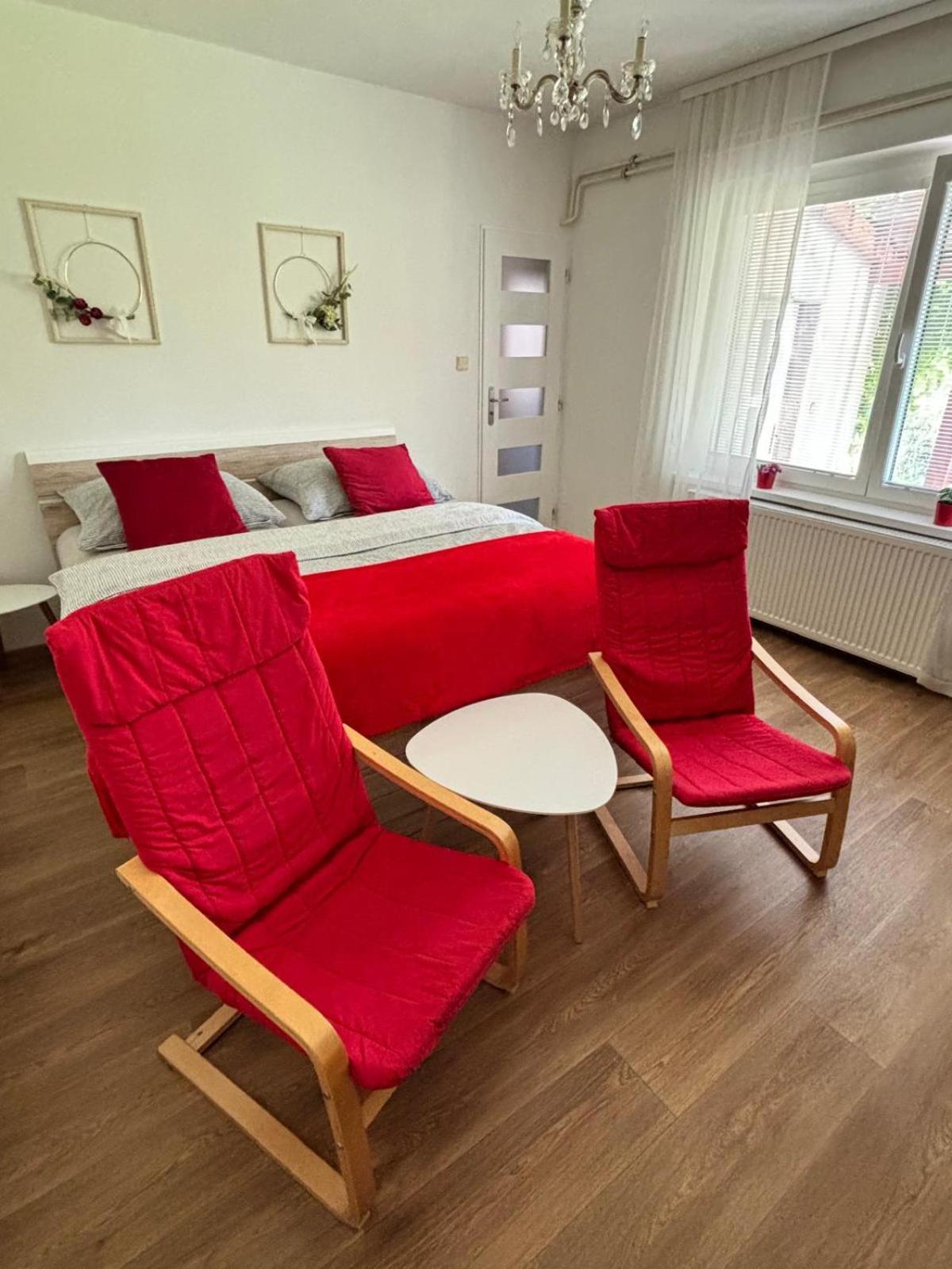Apartman Vendy カルロヴィ・ヴァリ エクステリア 写真